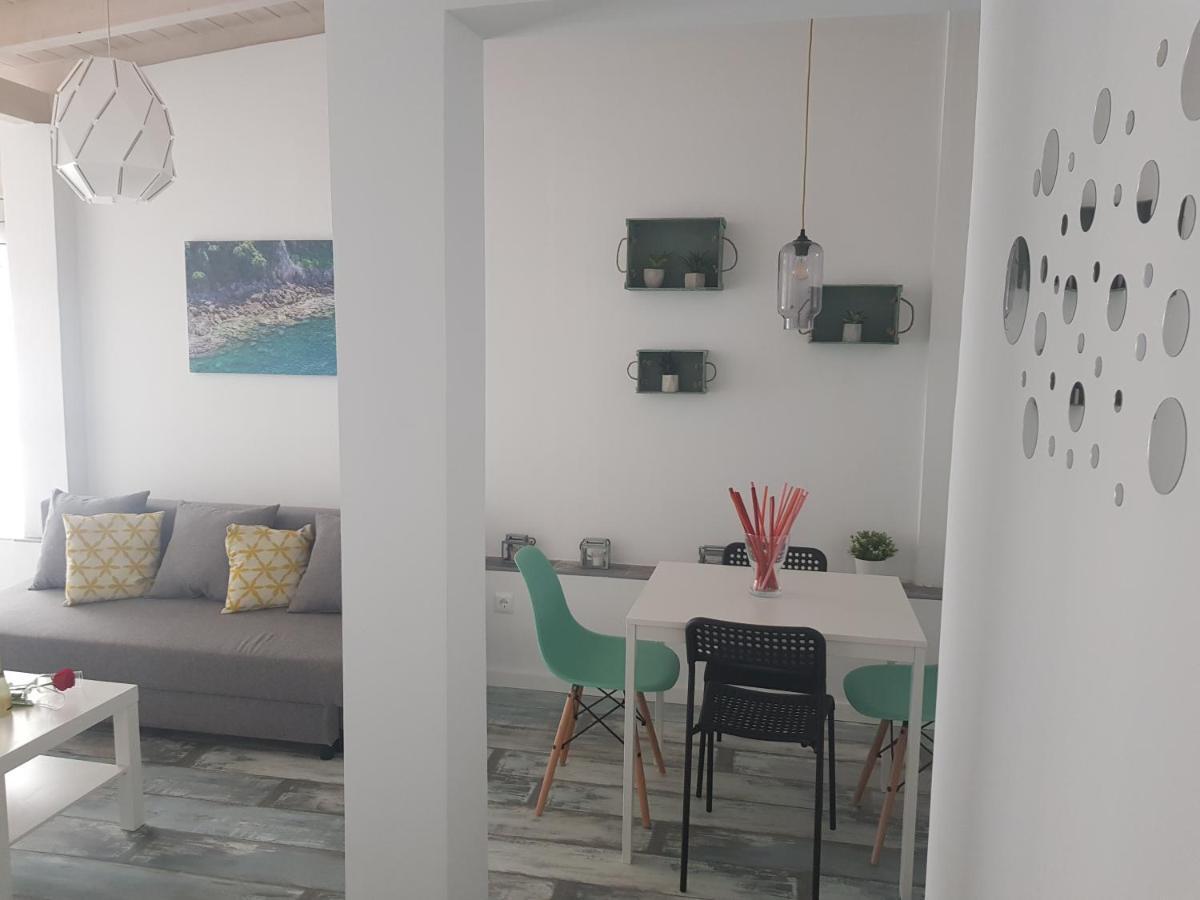 Apt 6 - Apartamento En La Playa De El Palo Málaga Eksteriør billede