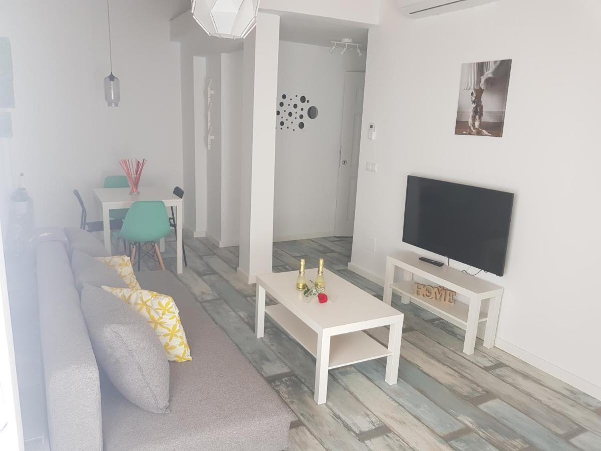 Apt 6 - Apartamento En La Playa De El Palo Málaga Eksteriør billede